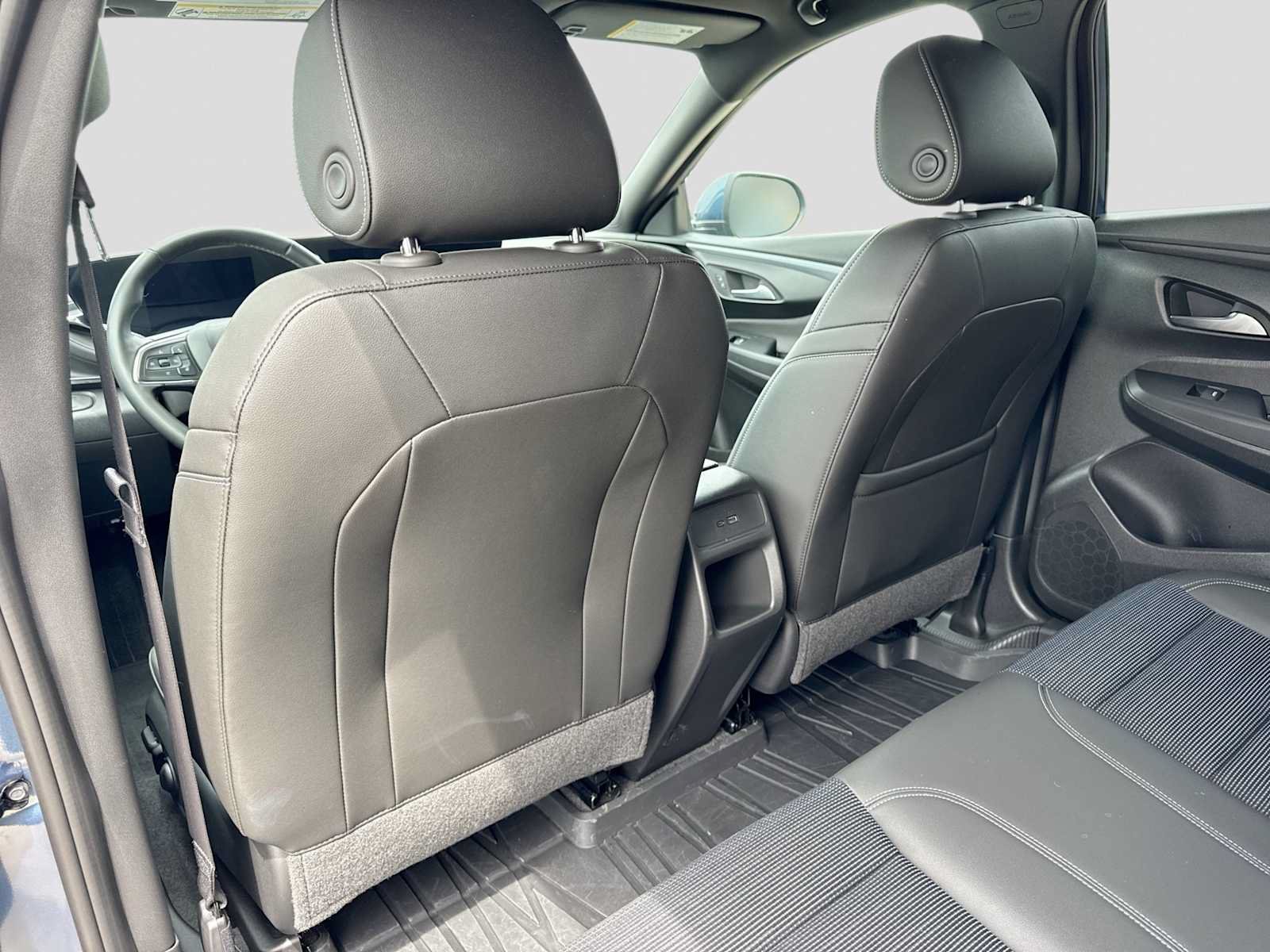 Used 2024 Buick Envista Preferred w/ Convenience I Package FWD image 17