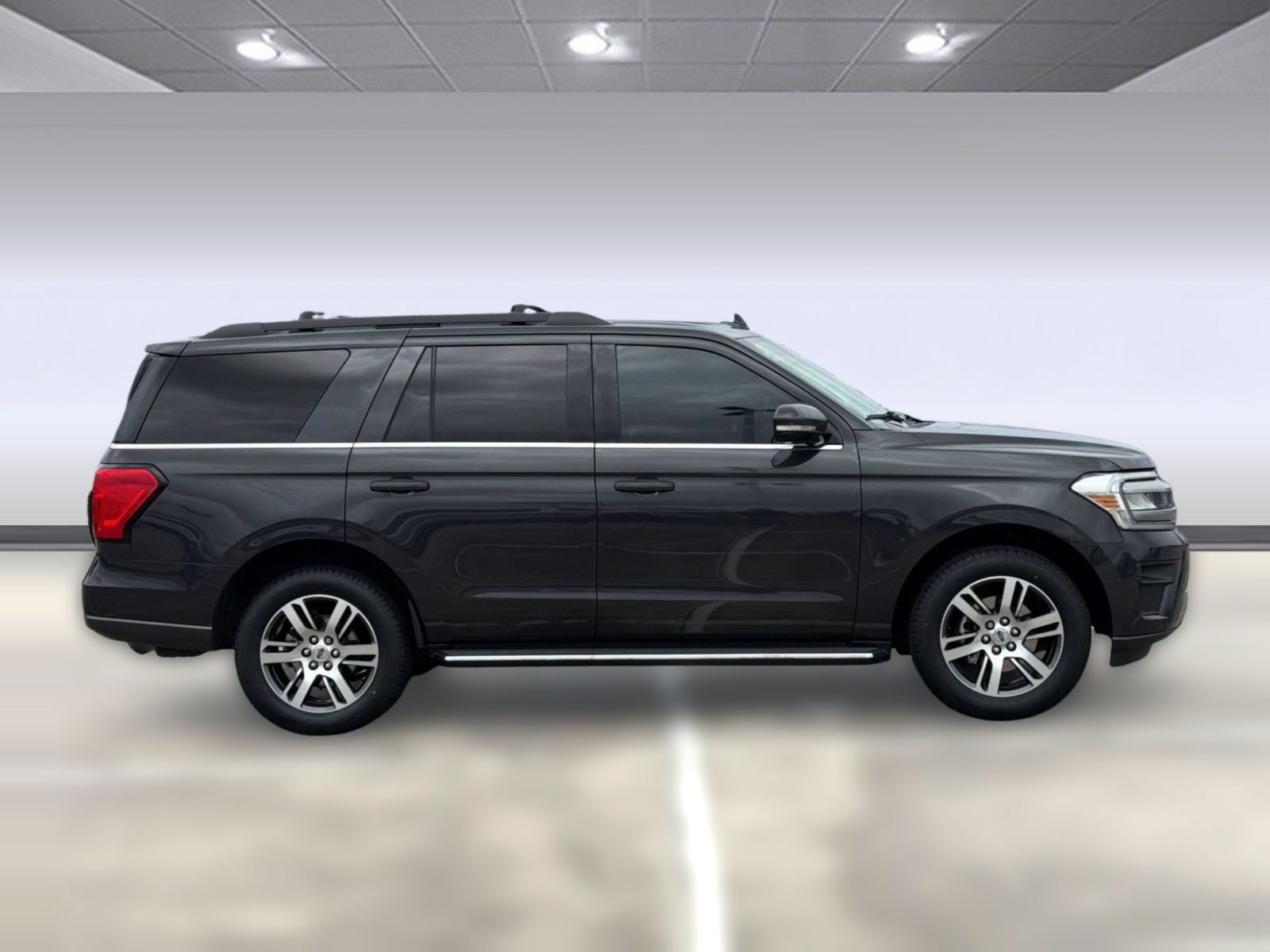 Certified 2022 Ford Expedition XLT RWD image 8