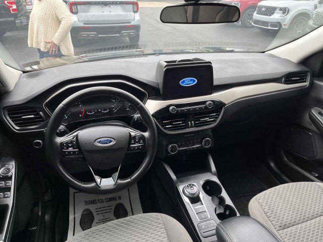 Certified 2022 Ford Escape SE w/ SE Sport Appearance Package AWD/4WD image 14
