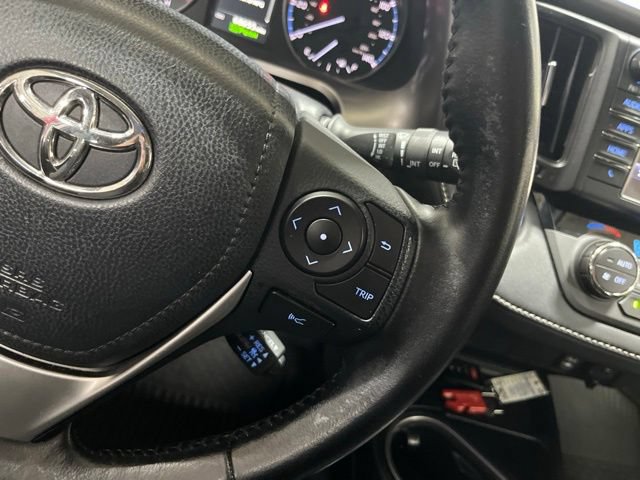Used 2017 Toyota RAV4 XLE AWD/4WD image 51