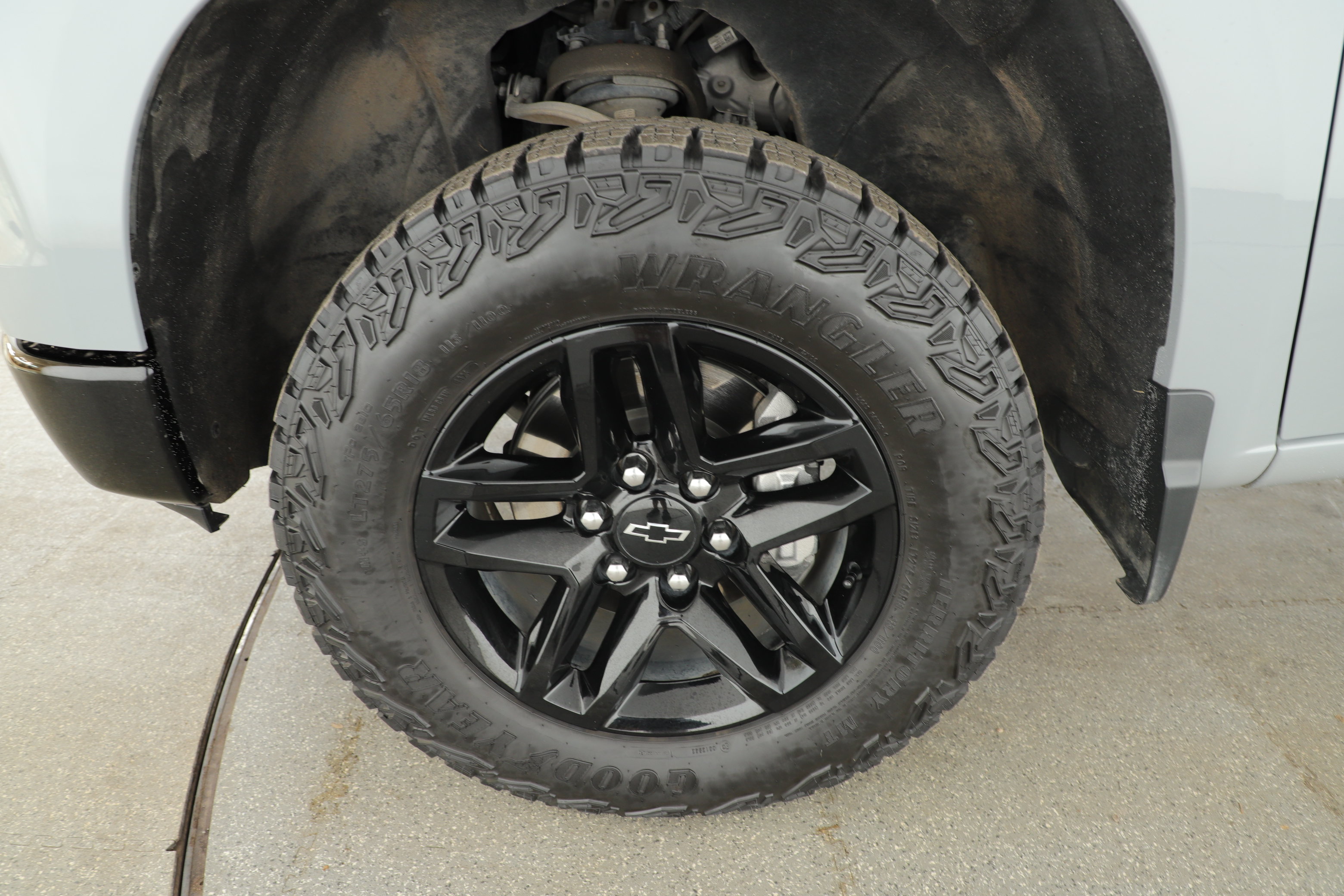 Used 2024 Chevrolet Silverado 1500 Custom Trail Boss w/ LPO, Dark Essentials Package AWD/4WD image 7