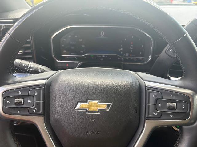 Used 2025 Chevrolet Silverado 1500 LT AWD/4WD image 13