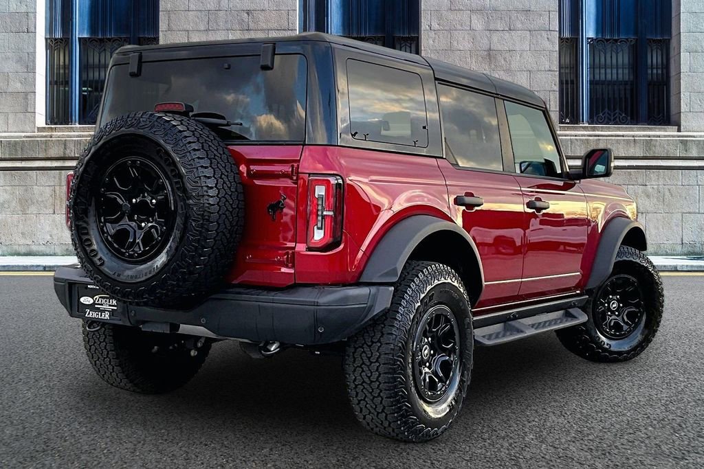 Certified 2025 Ford Bronco Badlands AWD/4WD image 11