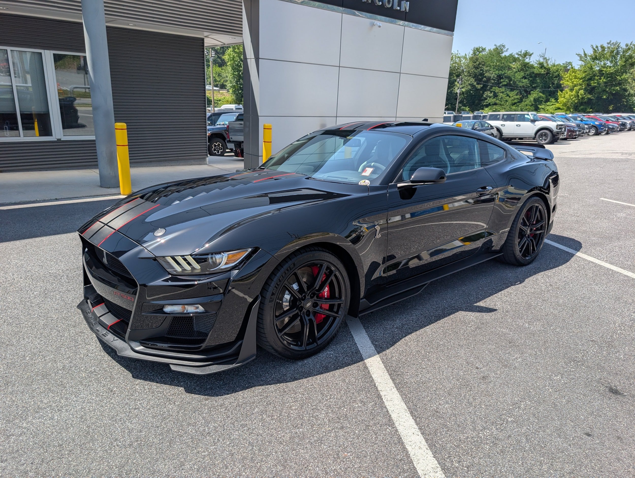 Certified 2022 Ford Mustang Shelby GT500 RWD image 2