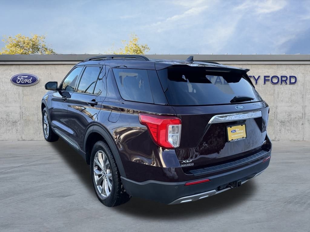 Certified 2023 Ford Explorer XLT w/ Equipment Group 202A image 3