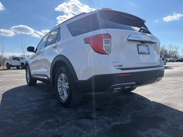 Certified 2022 Ford Explorer XLT w/ Equipment Group 202A image 2