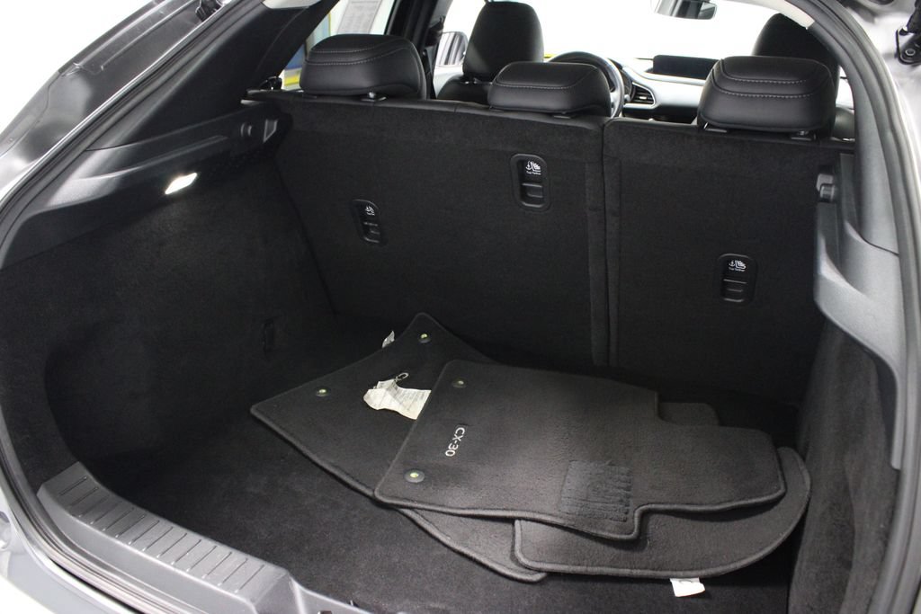 Used 2025 MAZDA CX-30 AWD 2.5 S w/ Preferred Package image 16