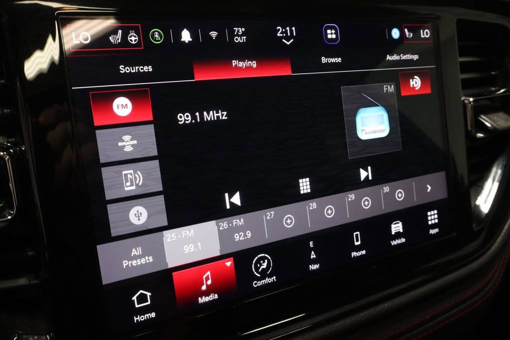 Used 2025 Dodge Durango GT AWD/4WD image 3