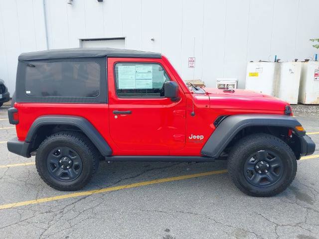 Used 2018 Jeep Wrangler Sport AWD/4WD image 9