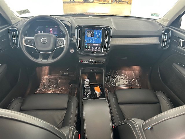 Used 2023 Volvo XC40 B5 Ultimate w/ Protection Package Premier AWD/4WD image 22
