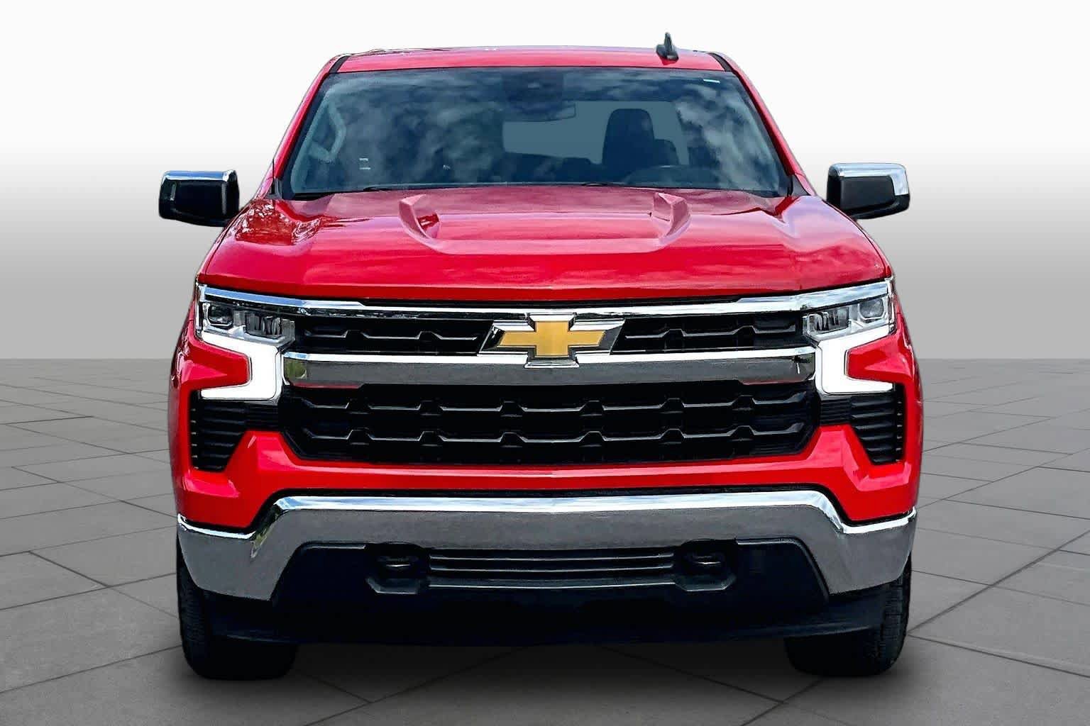 Used 2023 Chevrolet Silverado 1500 LT AWD/4WD image 4