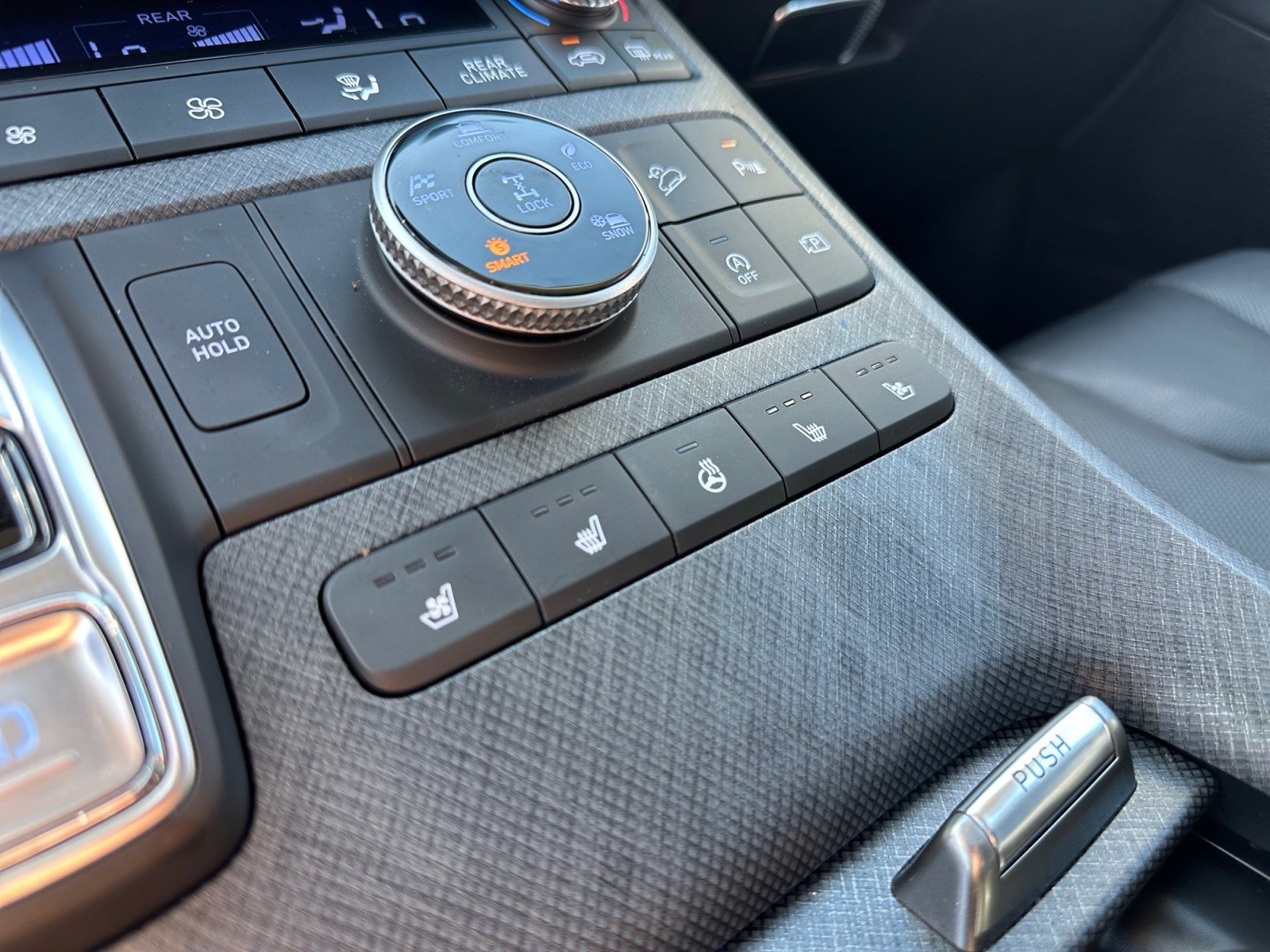 Used 2025 Hyundai Palisade Limited AWD/4WD image 19