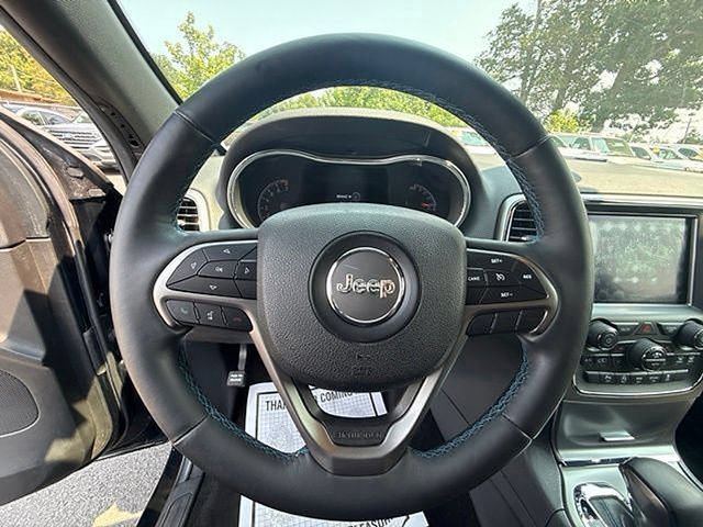 Used 2018 Jeep Grand Cherokee Laredo AWD/4WD image 21