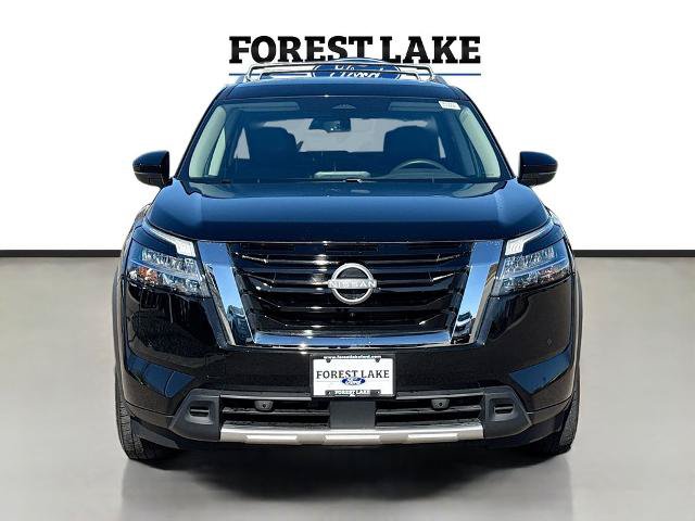 Used 2023 Nissan Pathfinder SL AWD/4WD image 2