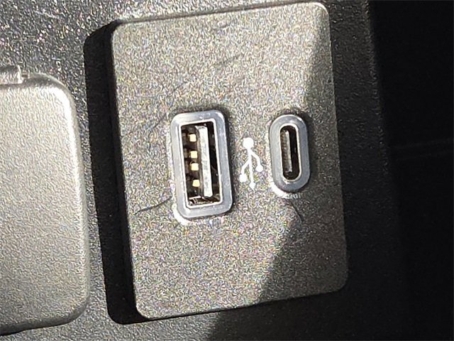 Certified 2020 Ford Explorer Limited w/ Class III Trailer Tow Package image 20