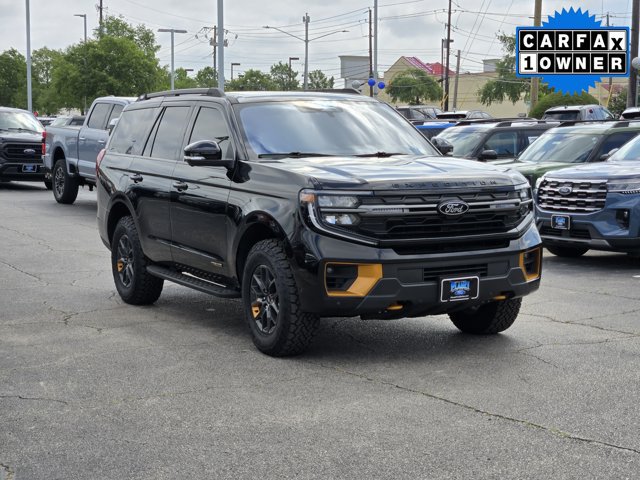 Certified 2025 Ford Expedition Tremor AWD/4WD image 3