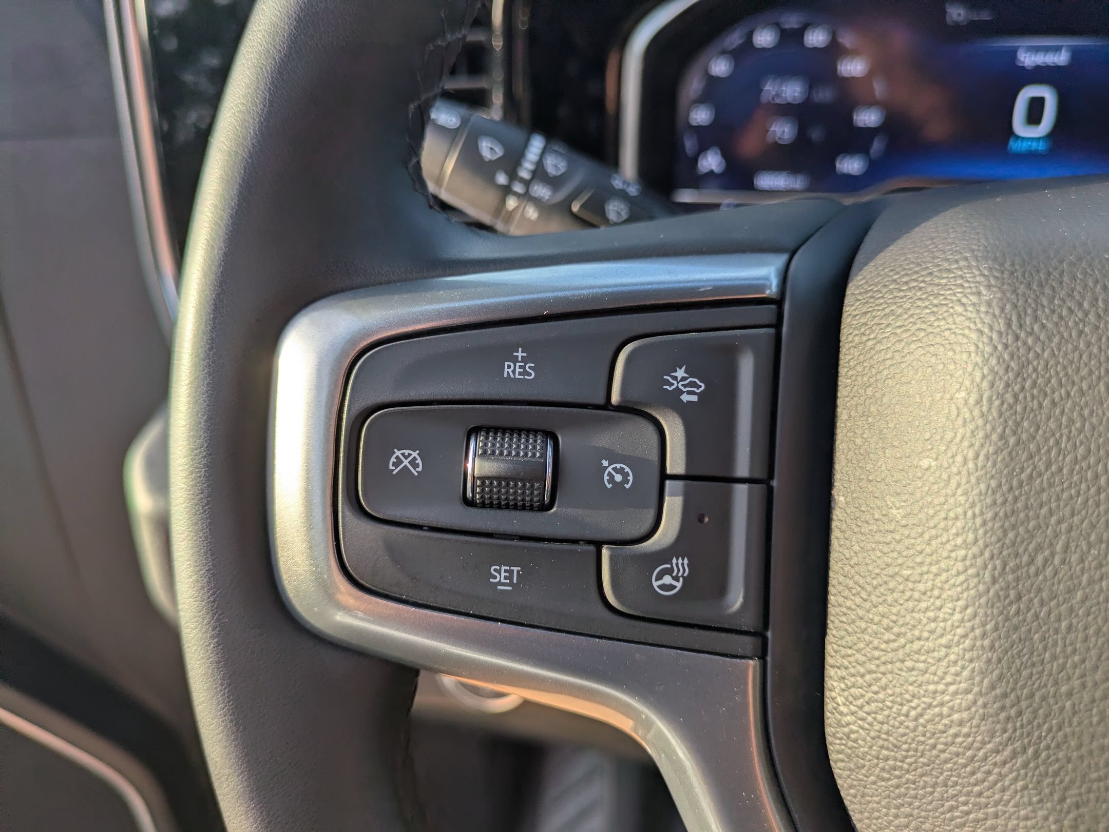 Used 2023 Chevrolet Silverado 1500 LT AWD/4WD image 18