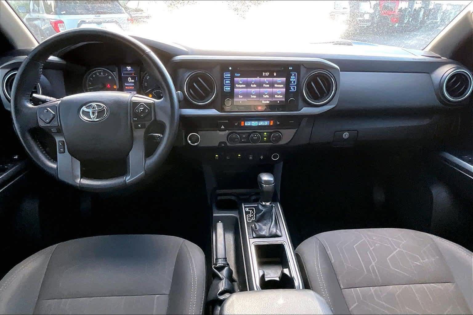 Used 2017 Toyota Tacoma TRD Sport RWD image 10