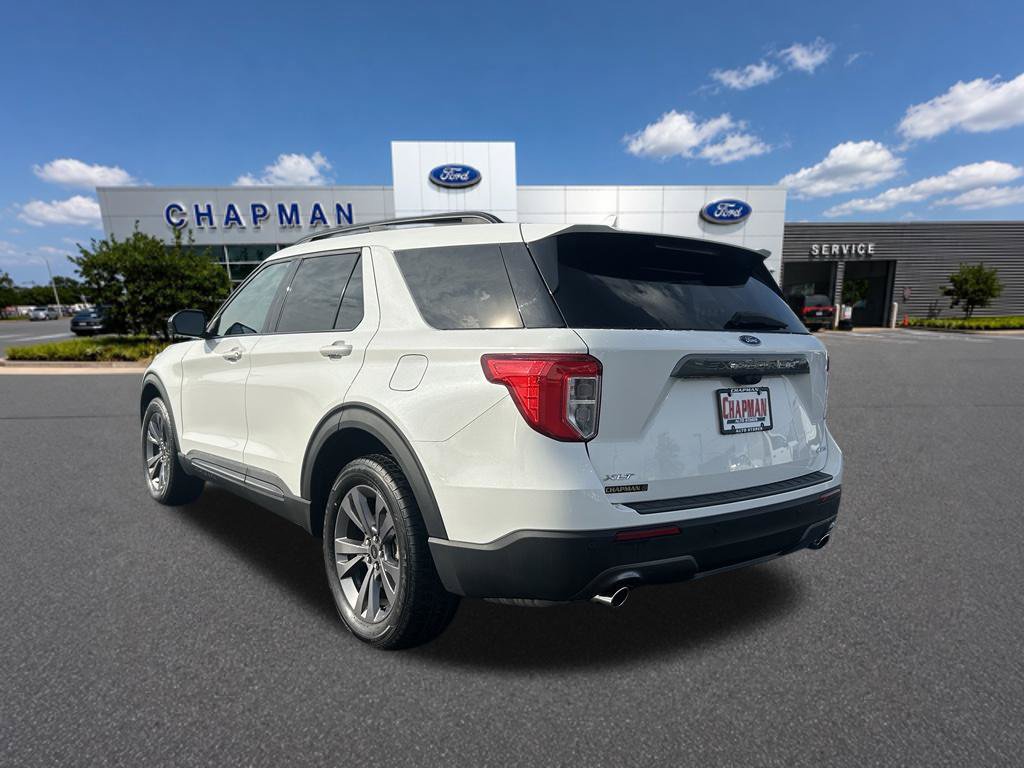 Certified 2024 Ford Explorer XLT w/ Equipment Group 202A AWD/4WD image 3
