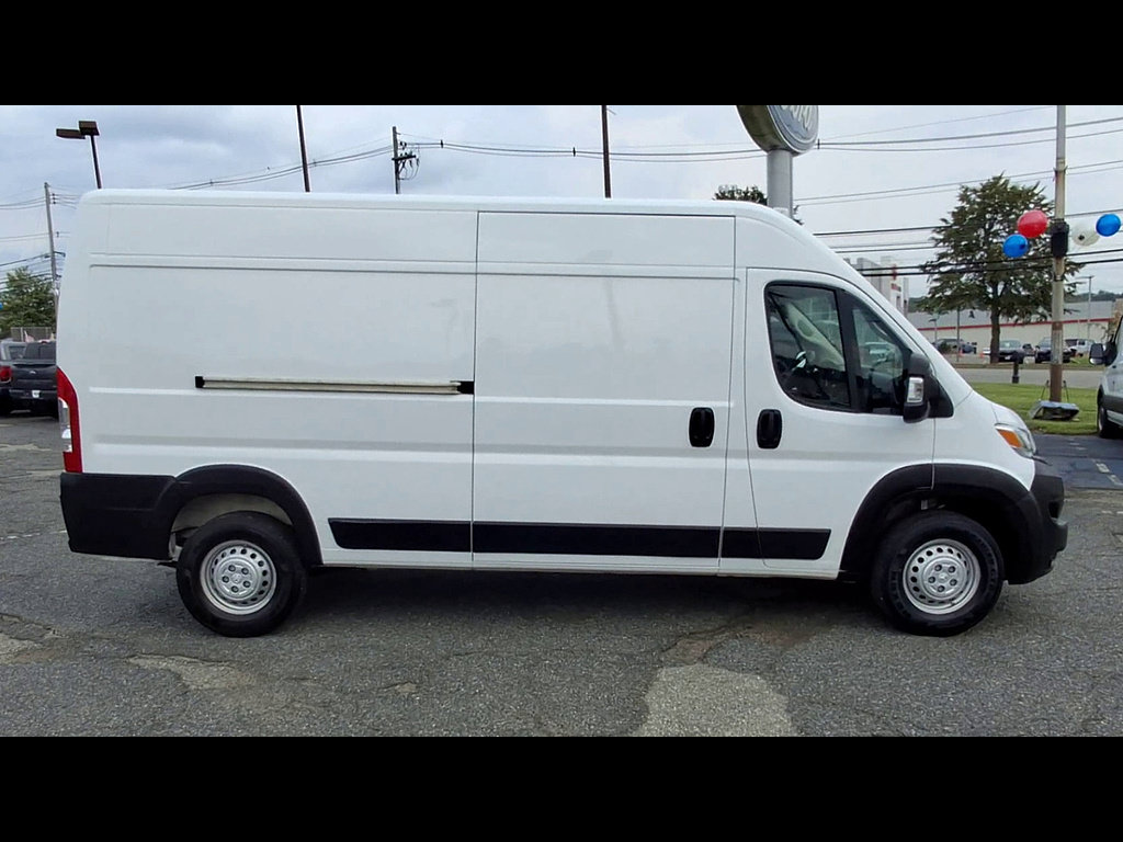 Used 2026 RAM ProMaster 2500 w/ Convenience Group FWD image 9