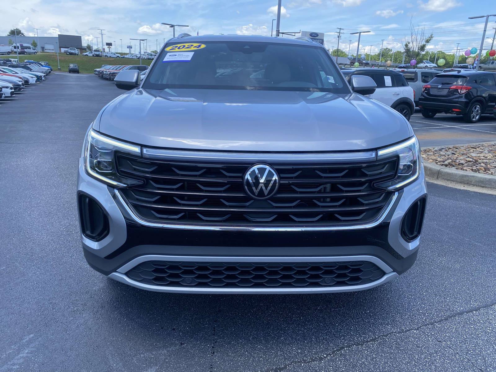 Used 2024 Volkswagen Atlas Cross Sport SE FWD video 2