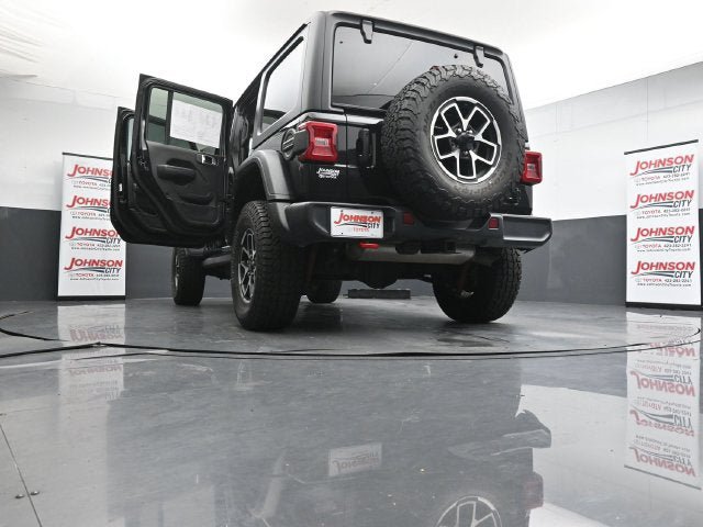 Used 2024 Jeep Wrangler Unlimited Rubicon AWD/4WD image 48