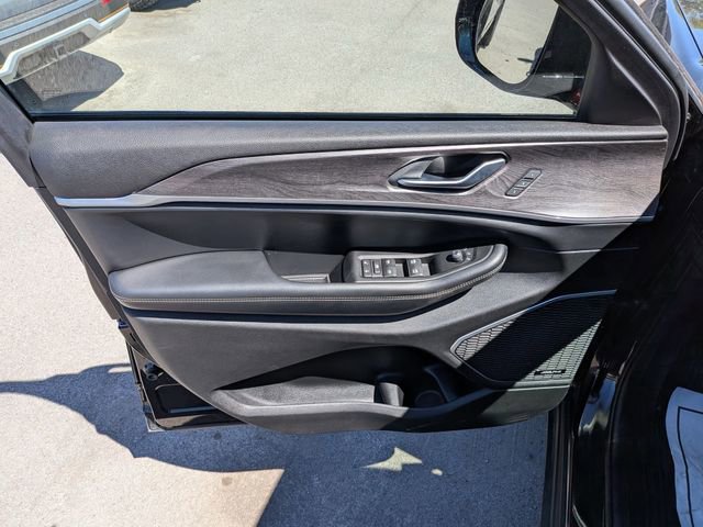 Used 2021 Jeep Grand Cherokee L Limited AWD/4WD image 6