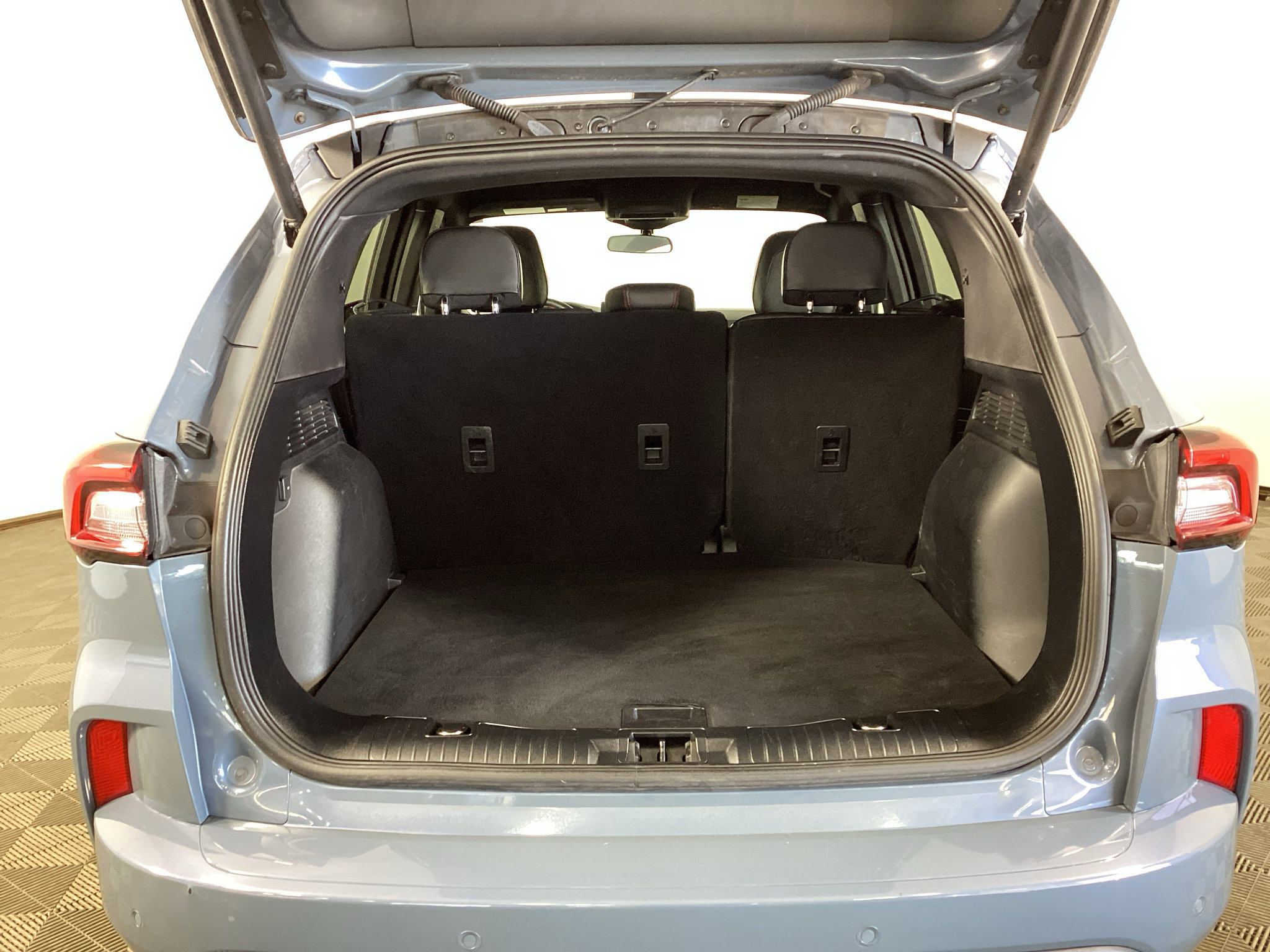 Certified 2023 Ford Escape ST-Line w/ Tech Pack #1 AWD/4WD image 31