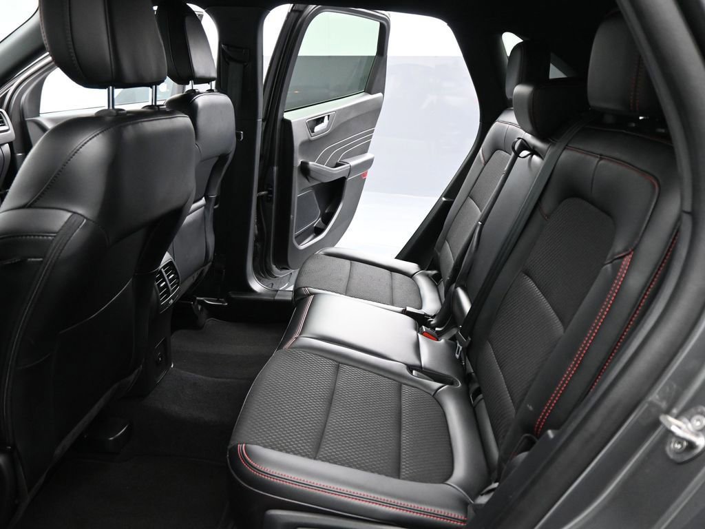 Certified 2025 Ford Escape ST-Line image 45