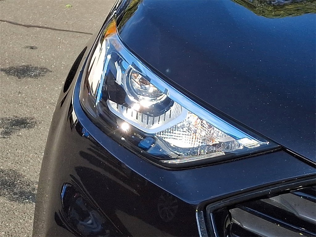 Certified 2022 Ford Edge SE w/ Black Appearance Package image 9