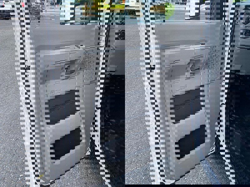 Certified 2021 Ford E-450 and Econoline 450 Super Duty w/ Power Windows & Locks Group image 31