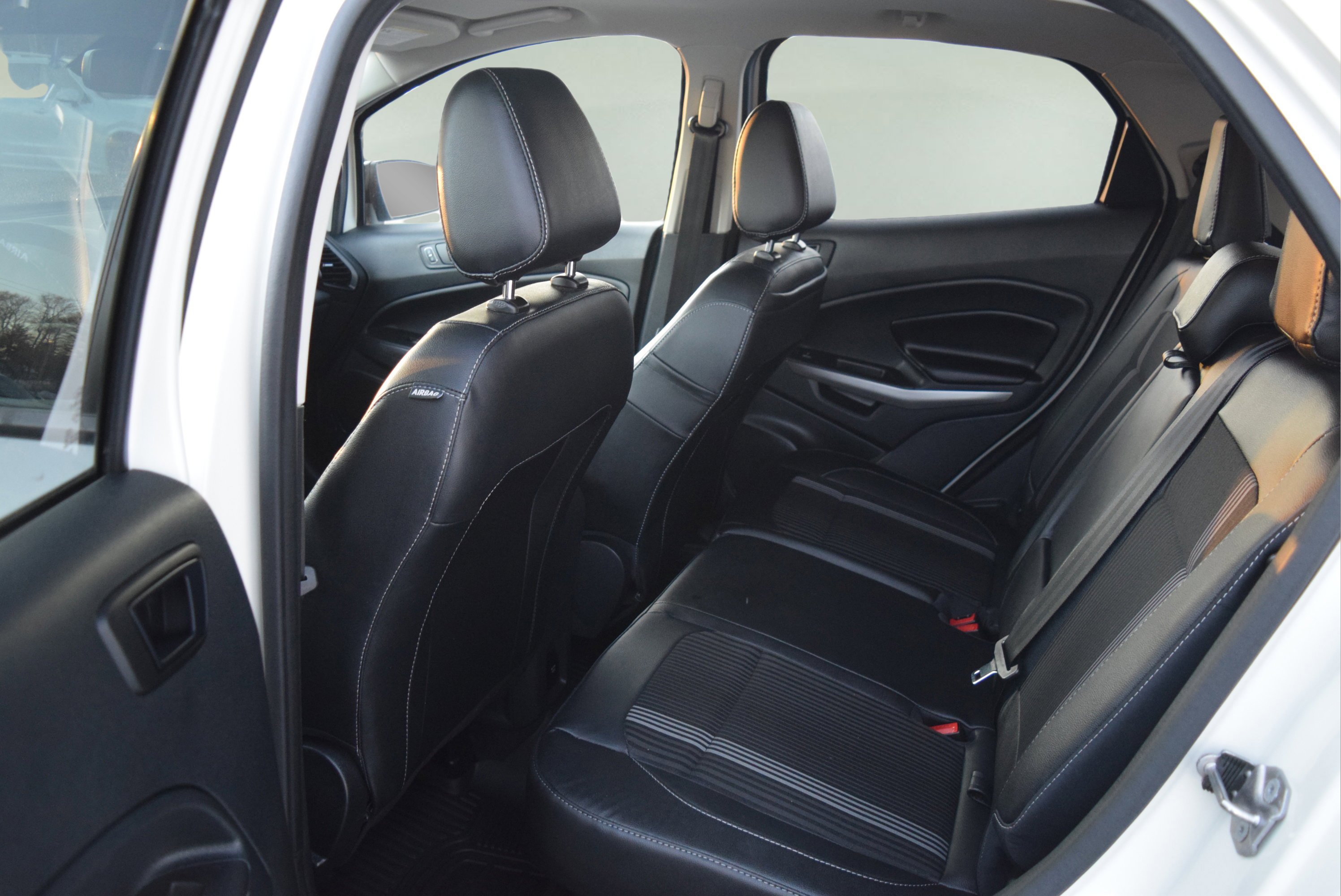 Certified 2021 Ford EcoSport SES image 8