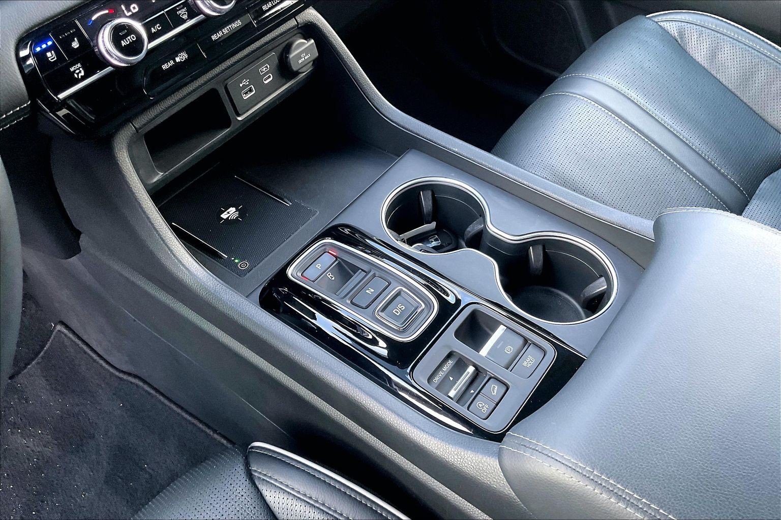 Used 2023 Honda Pilot Elite image 17
