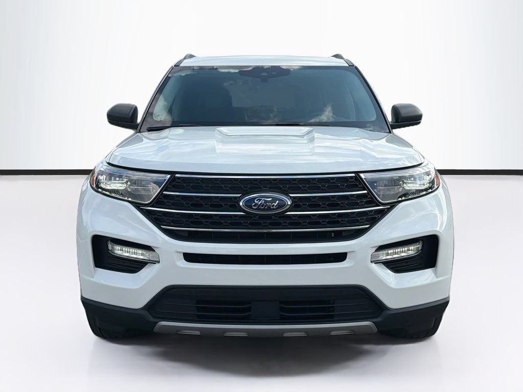 Certified 2024 Ford Explorer XLT w/ Equipment Group 202A AWD/4WD image 2