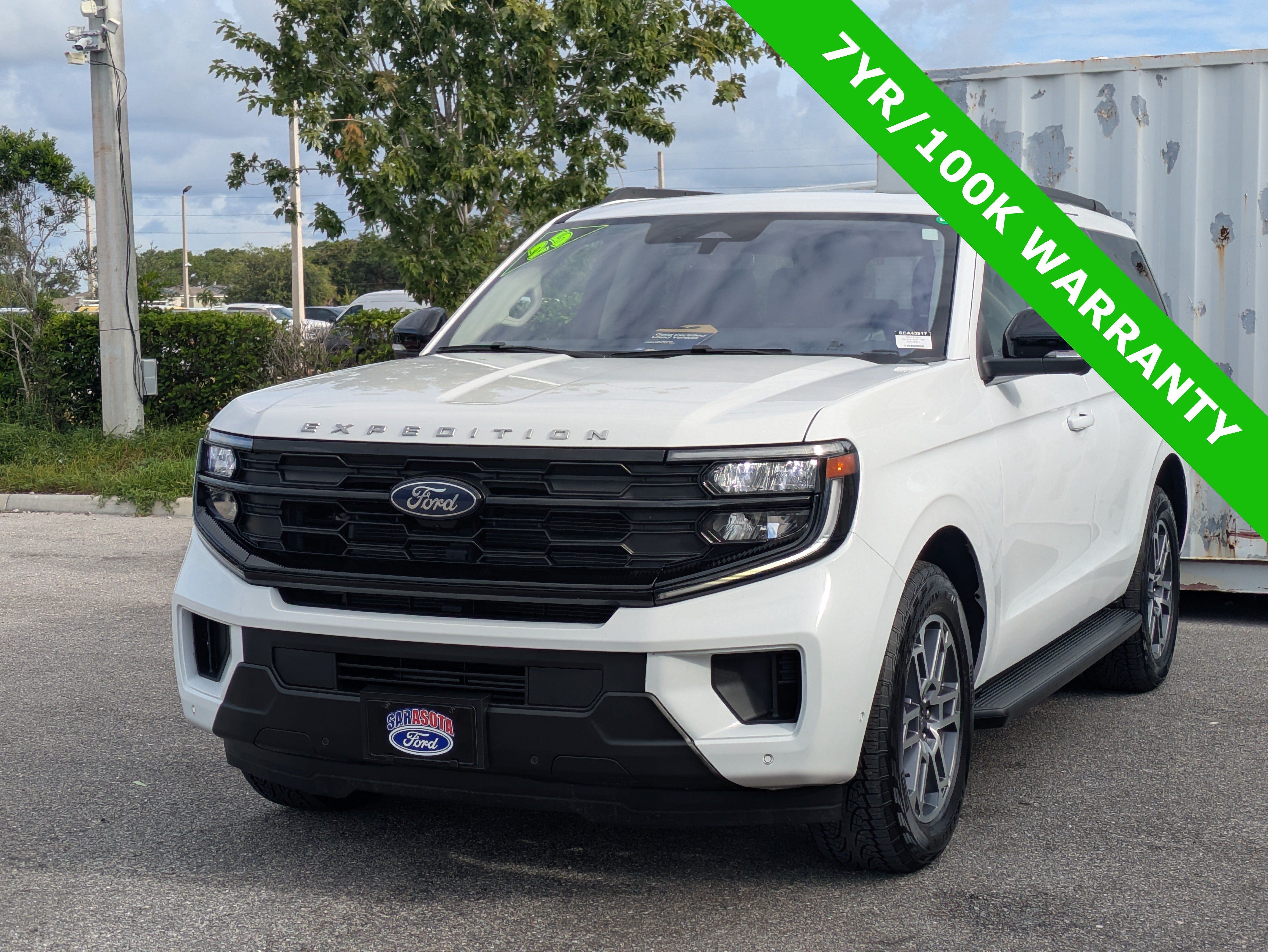 Certified 2025 Ford Expedition Active AWD/4WD image 8