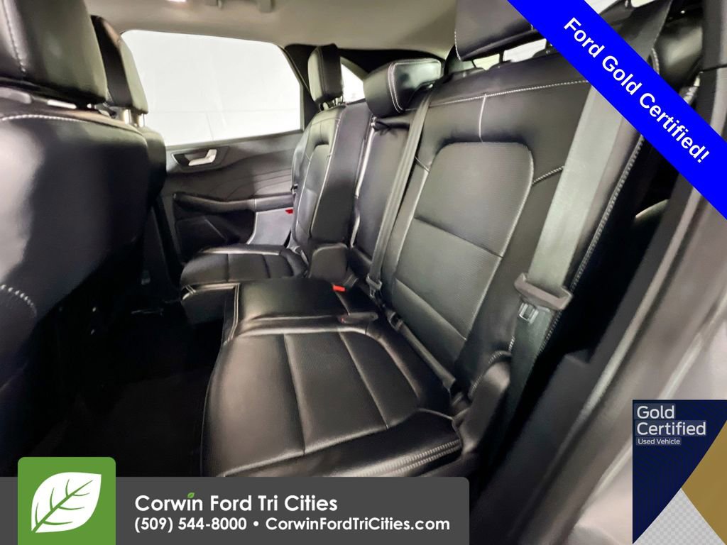 Certified 2025 Ford Escape Platinum AWD/4WD image 29