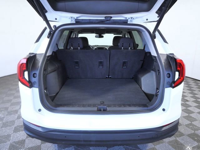 Used 2018 GMC Terrain SLE w/ Driver Convenience Package image 9