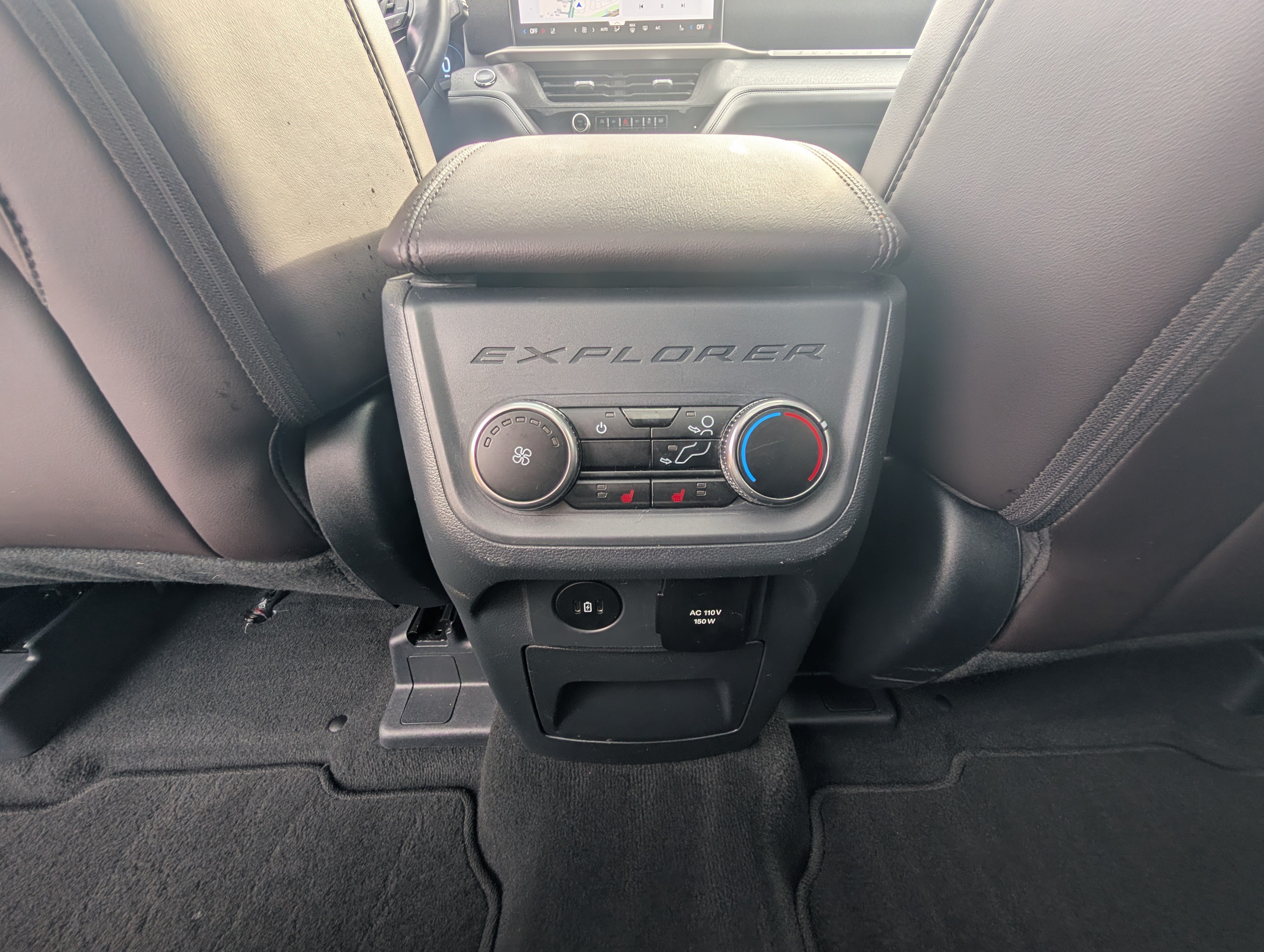 Certified 2025 Ford Explorer Platinum w/ LUX Leather Package AWD/4WD image 20