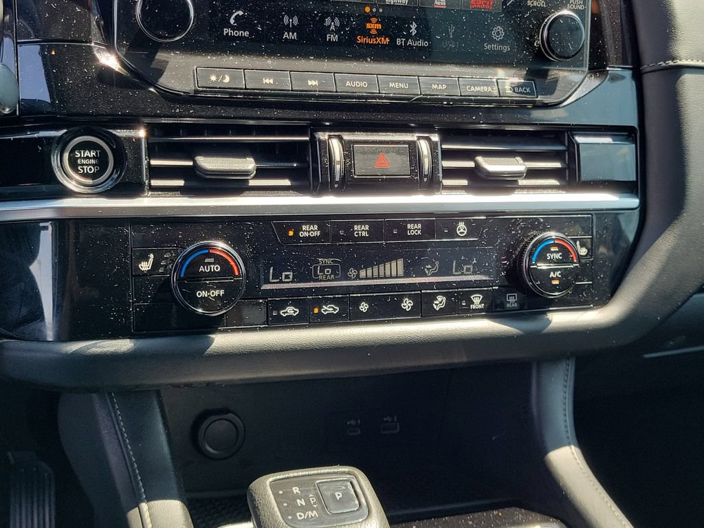 Used 2022 Nissan Pathfinder SL AWD/4WD image 28