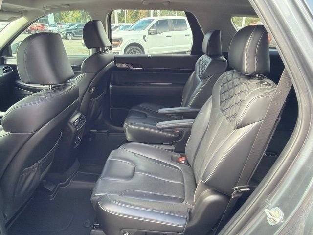 Used 2021 Hyundai Palisade Limited FWD image 13