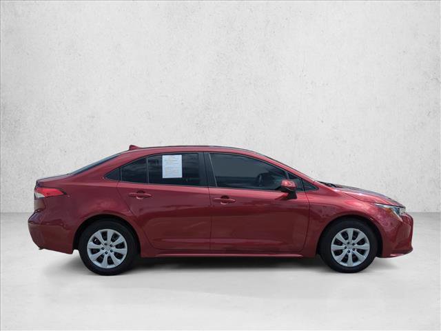 Used 2022 Toyota Corolla LE FWD image 4