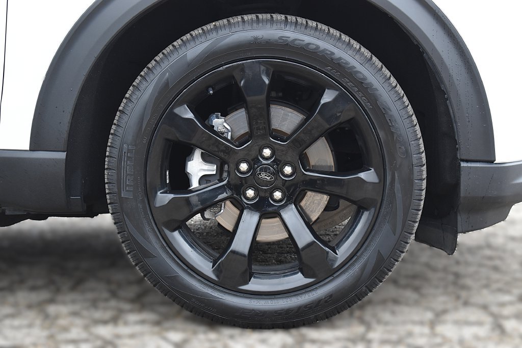Certified 2023 Ford Explorer ST-Line AWD/4WD image 6