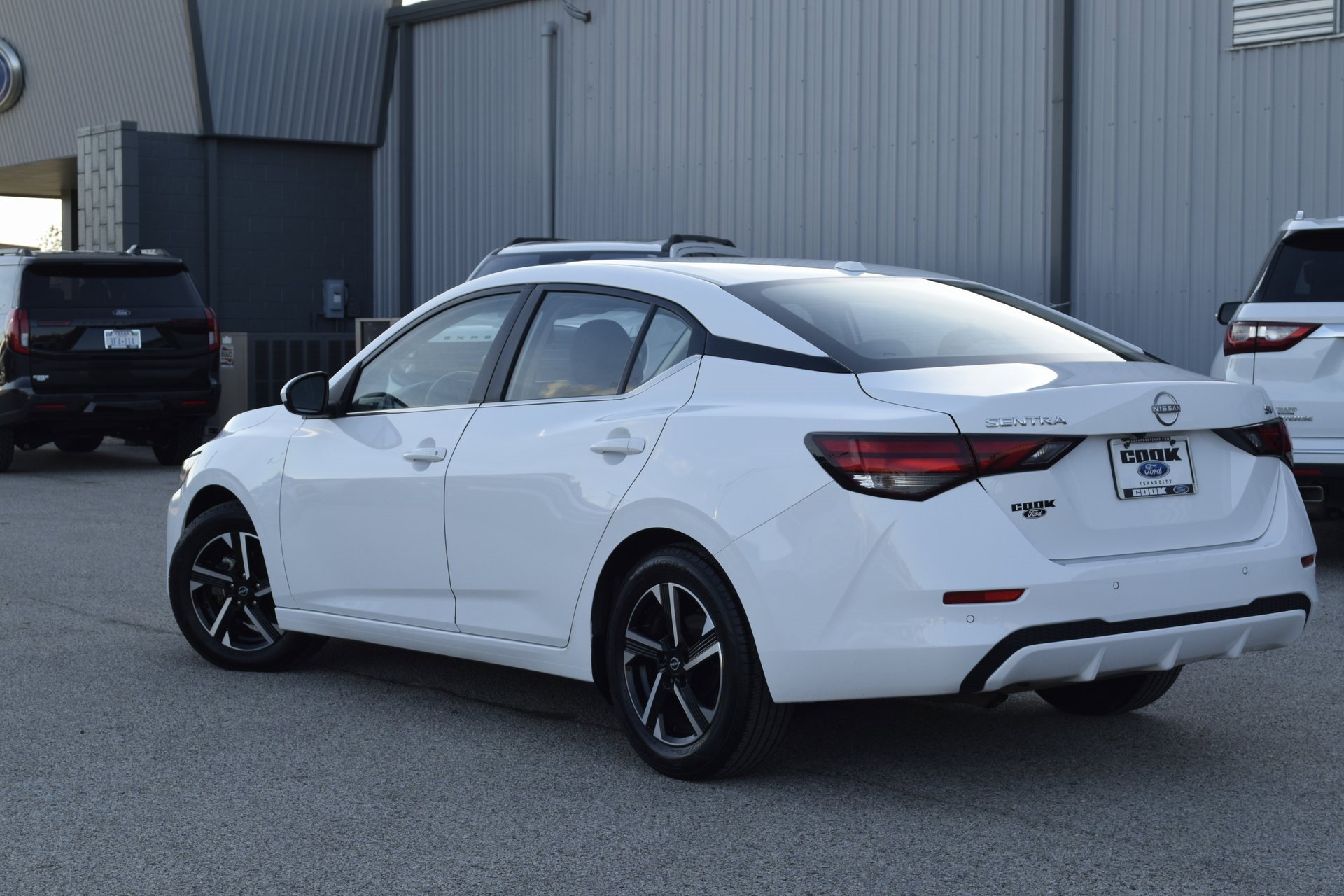 Used 2024 Nissan Sentra SV image 8