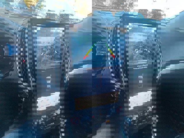 Certified 2023 Ford Edge SEL image 17