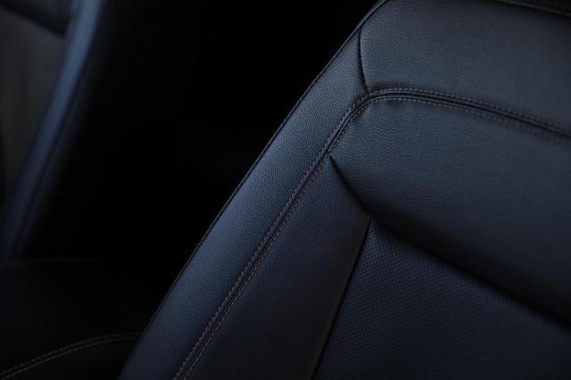 Certified 2021 Ford Explorer Limited w/ Equipment Group 301A image 26