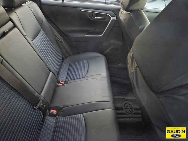 Used 2019 Toyota RAV4 XSE AWD/4WD image 5