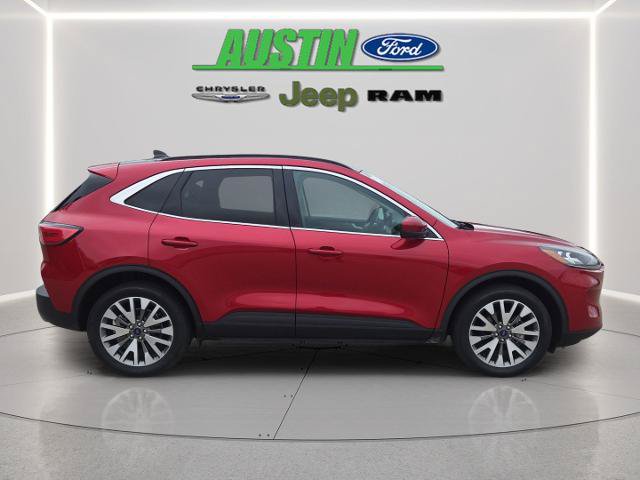 Certified 2022 Ford Escape Titanium w/ Class II Trailer Tow Package AWD/4WD image 6