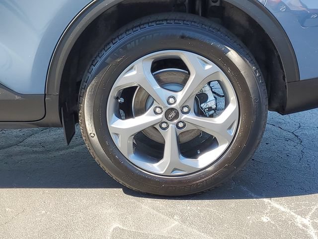 Certified 2025 Ford Escape ST-Line Select AWD/4WD image 8