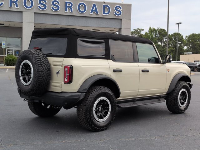 Certified 2025 Ford Bronco Badlands AWD/4WD image 4