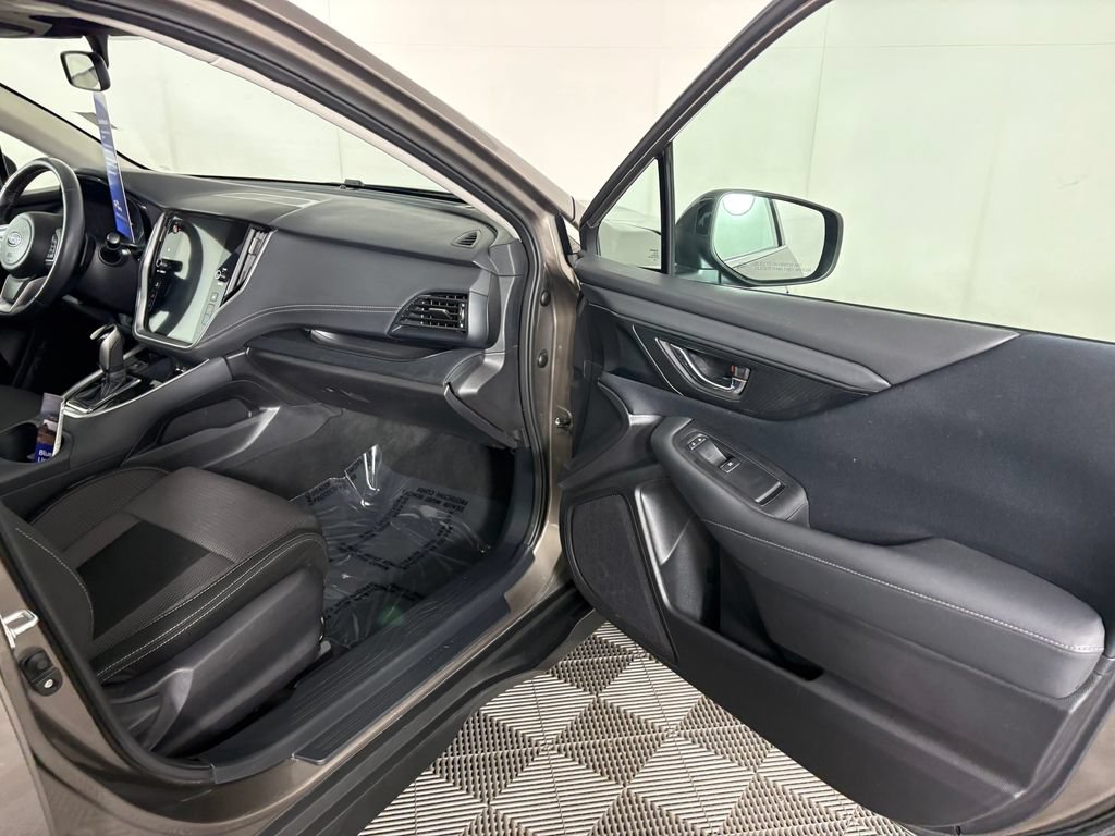 Used 2023 Subaru Outback Premium AWD/4WD image 35